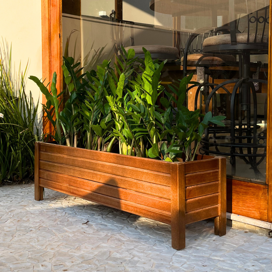 Jardineira de Madeira Ripada para Plantas